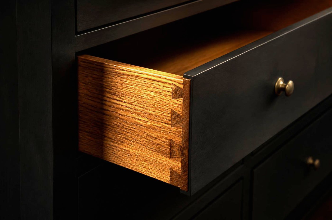 Dovetailed drawer box, close up